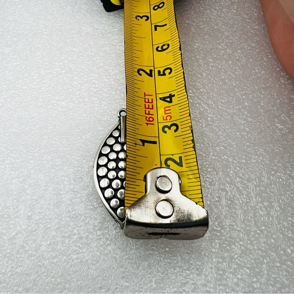 Pebble Leaf Silver plated Pendant - Picture 5 of 5